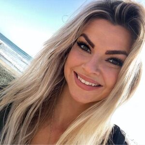 Meet your Posher, Sheena